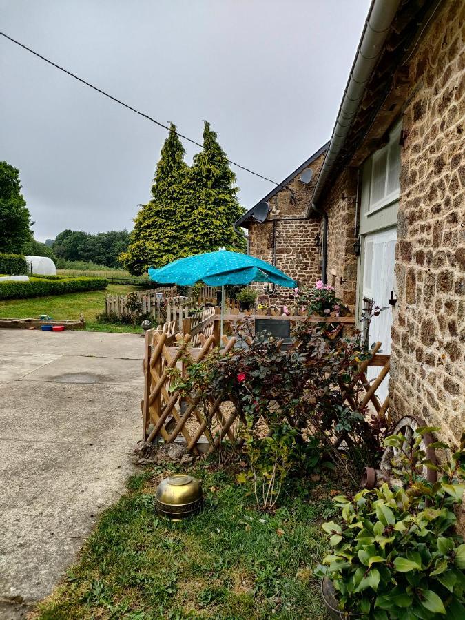 Les Petits Champs Leilighet Buais-les-Monts Eksteriør bilde